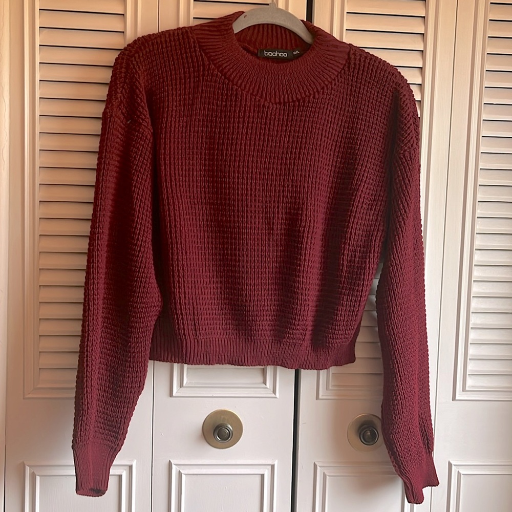 Boohoo Burgundy Waffle-Knit Cropped Sweatshirt